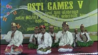Peserta lomba hadroh 1 dalam acara OSTI GAMES ke V pondok pesantren ta'mirul islam surakarta