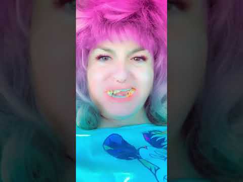 Carla's Reviews: Cheetos Sandwich from KFC