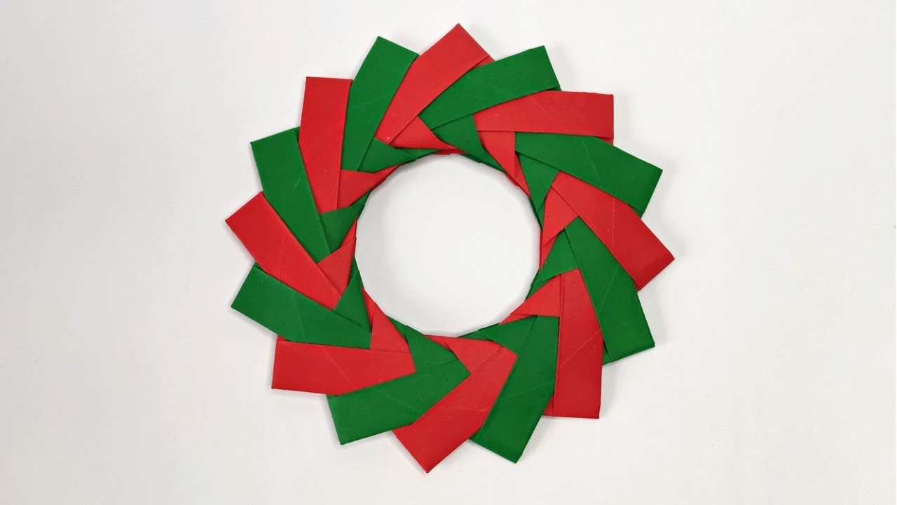 Easy origami CHRISTMAS WREATH | How to make a paper wreath - YouTube