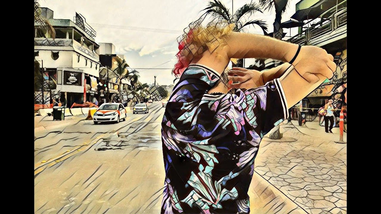 Lyon Tutsipop The Hood