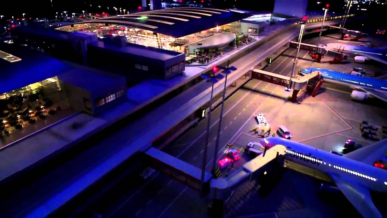 knuffingen-airport-kleinster-flughafen-der-welt-the-world-s-smallest