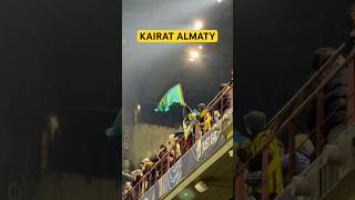 Kazaklar, Inter-Kairat Almaty Maçında Stadyumu Kazakistan Bayraklarıyla Donattı