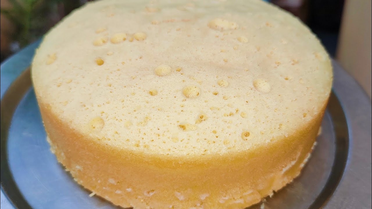 மூன்று பொருள் போதும் இட்லி பாத்திரத்தில் பஞ்சு போல கேக் செய்யலாம்|sponge cake|vennila sponge cake