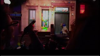 This interactive dark ride takes you on an exciting mission, traveling
down sesame street in taxi cabs equipped with ‘clue collectors.’
you’ll get to help so...