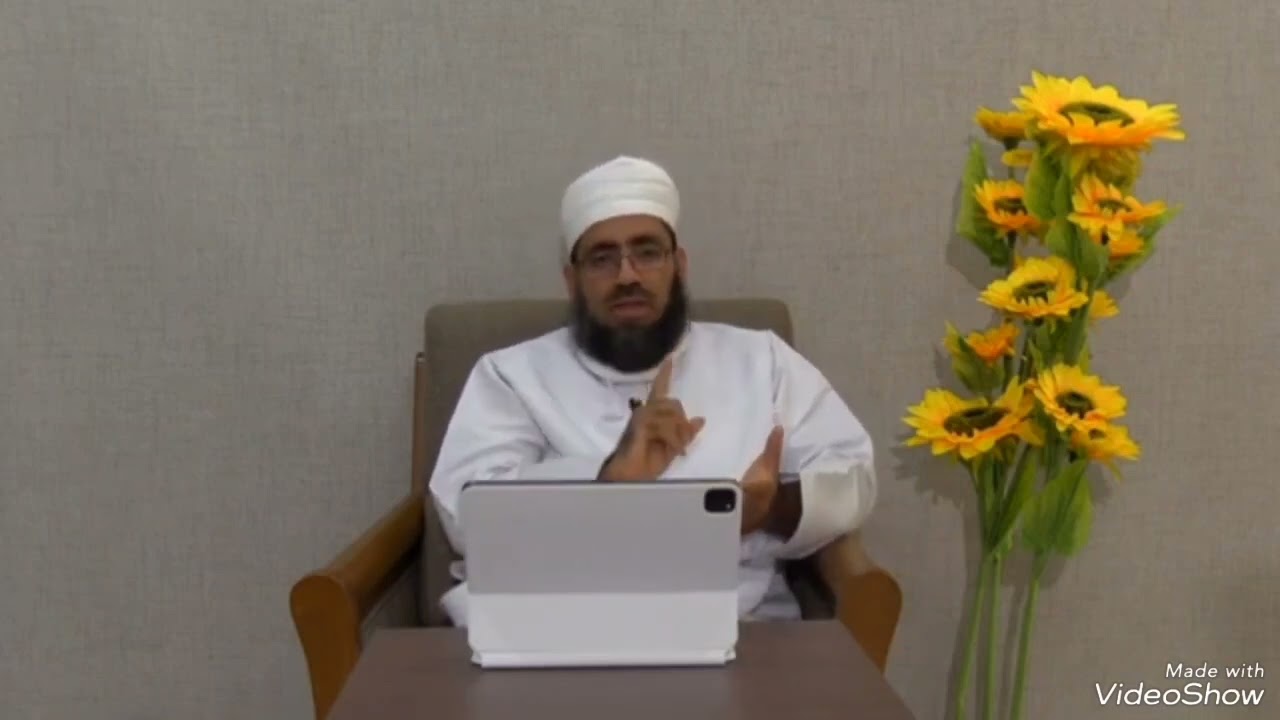 حكم من يؤذن الأذان الأول والثاني بعد دخول الوقت يوم الجمعة؟ الشيخ الدكتور ماجد الكندي