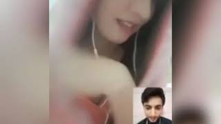 Lrki ki sexy or gandi baten live video call py zara ap b check krain is k kaam