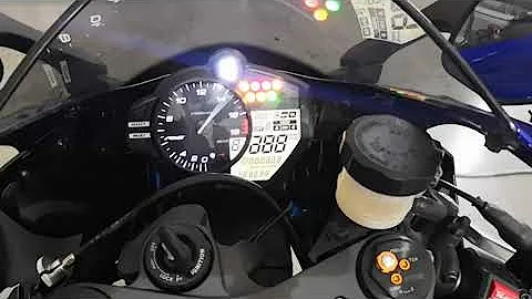 How to activate the lap timer of the Yamaha R6 2017-2025