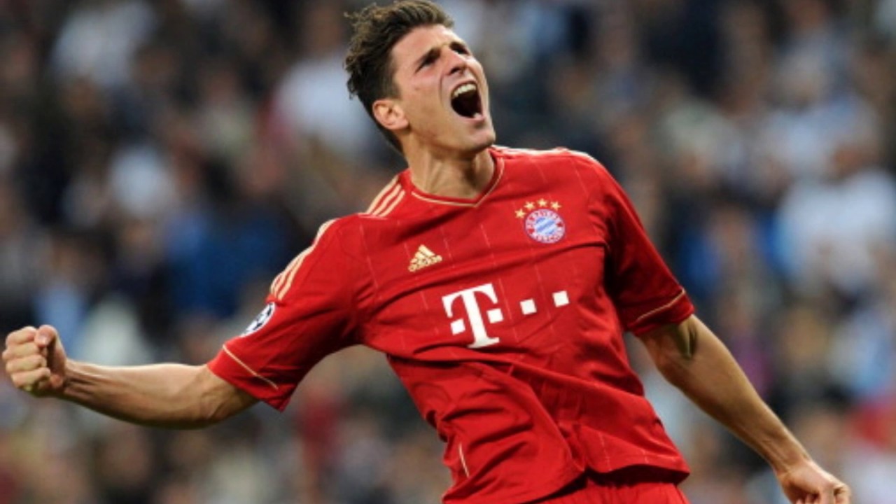 Mario Gomez Bayern München 2009-2013 - YouTube