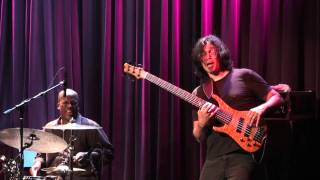 Jeff Lorber Fusion feat. Jimmy Haslip, Bass solo on Dr.Moy chords