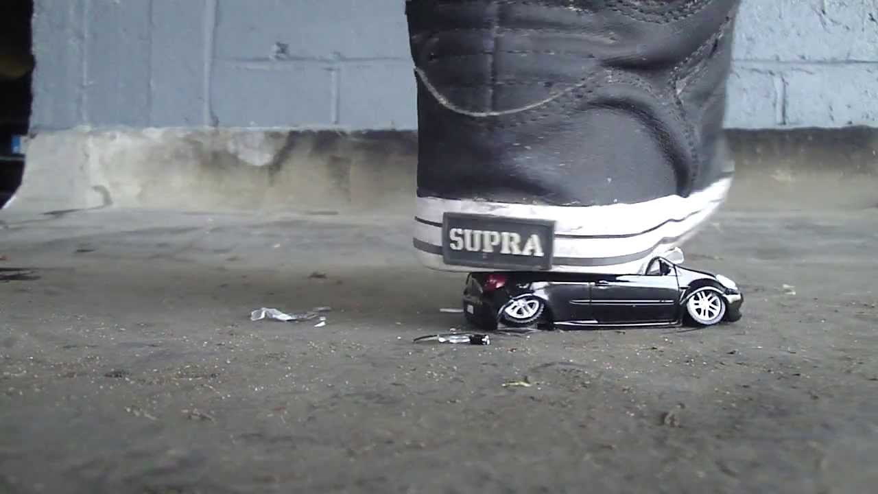 Stomp Vehicle giant stomp car by supra skytop - YouTube