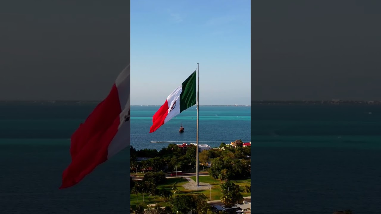 VIVA MÉXICO C4BR0N3S! 213 años de independencia #mexico #independenciademexico #cancun #drone #4k