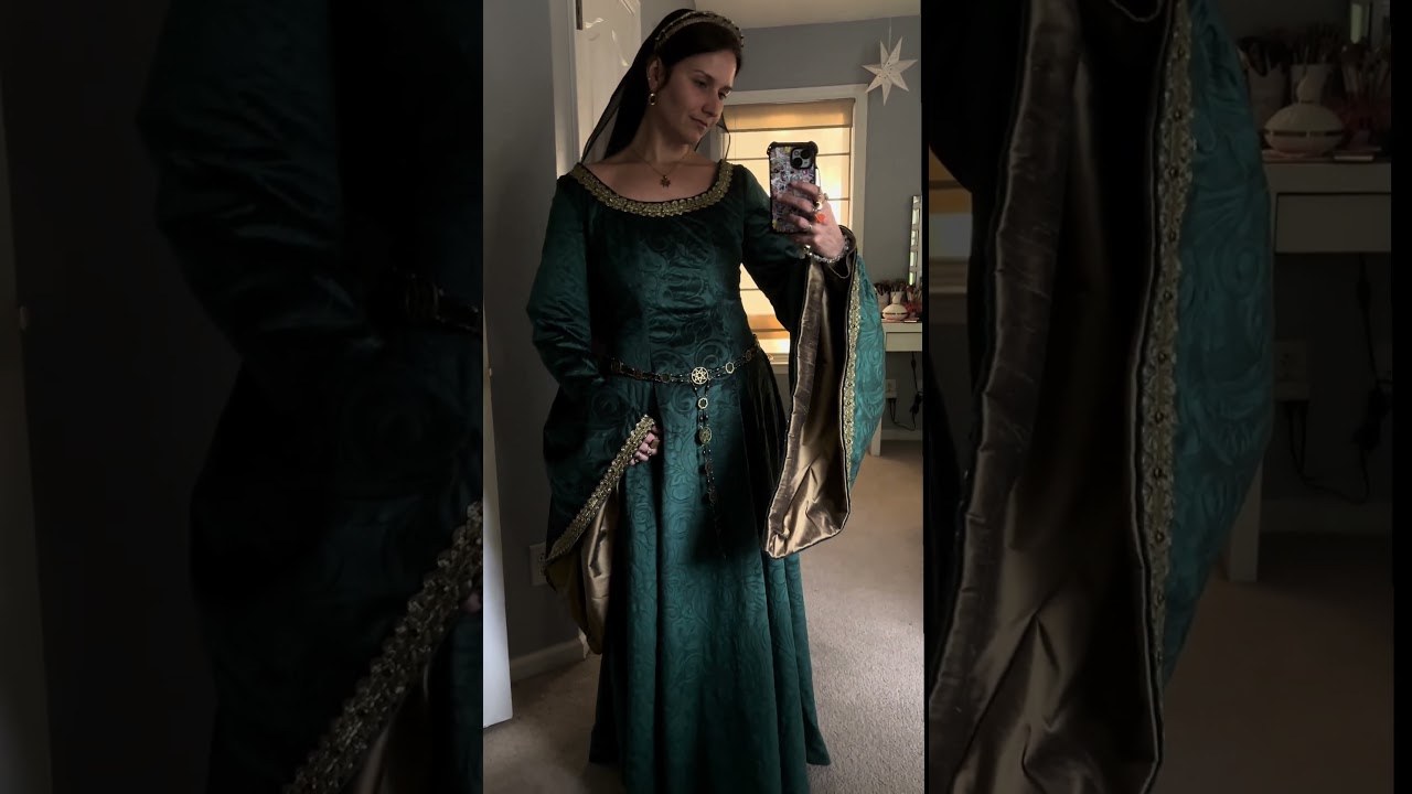 another alicent hightower cosplay done ✅ #renaissance #houseofthedragon #gameofthrones
