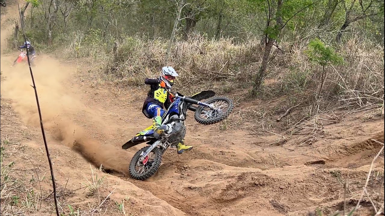 MOTO TRILHAS E LAMA  Honda dirt bike, Moto de trilha, Moto enduro