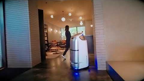 KEENON robot W3 working at Hotel Canata Kyoto