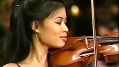 Vanessa-Mae plays Toccata & Fugue  - Durasi: 4:22.  Vanessa-Mae plays Toccata & Fugue  - Durasi: 4:22.