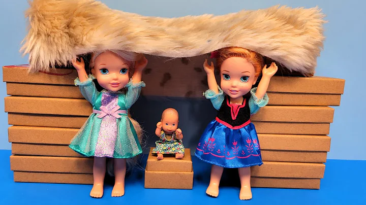 Blanket fort ! Elsa & Anna toddlers - indoor fun building & playing