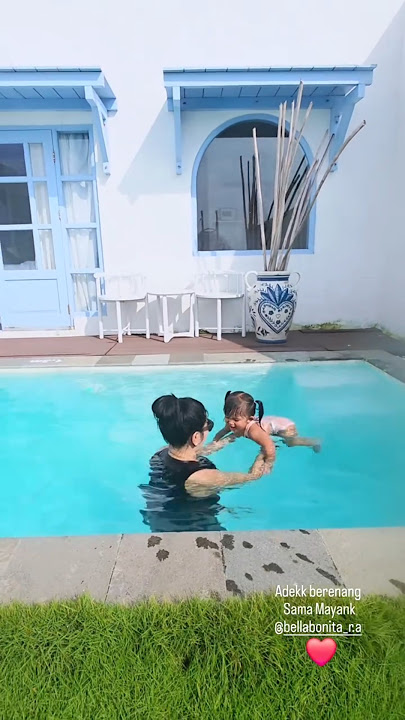 Dek Cunda Lagi Berenang Sama Mayank Di Kolam Renang Hotel #cunda #bellabonita #shorts
