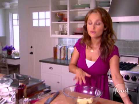 How to Make Giada's Ricotta Orange Pound Cake | Food Network