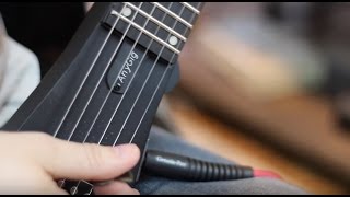 Such a cool little guitar. anygig website http://www.anygigguitar.com/
next video https://www./watch?v=y3iupe-jif4&t=15s subscribe
goo.gl/qca3s9co...