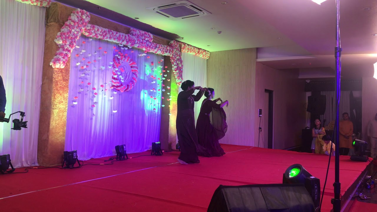 Best Sangeet performance by mom and daughter on London Thumakda and Hauli Hauli