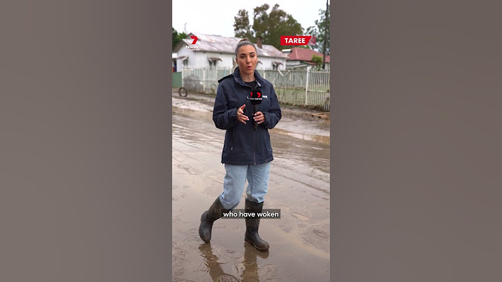 Clean-up begins in Taree after floodwater inundates NSW town during flood disaster