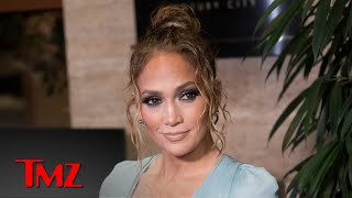 Jennifer Lopez Gets Locked Out of Gym | TMZ Live