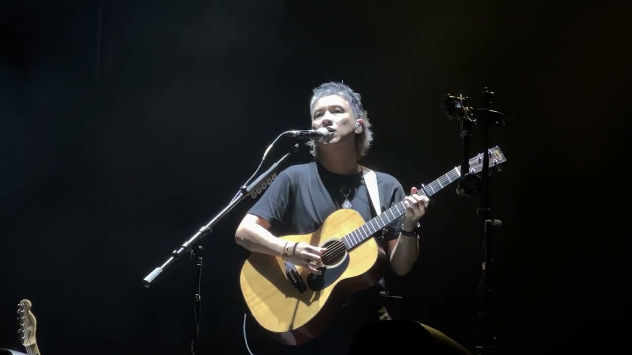 FILL HER IN Eraserheads Huling El Bimbo 2022 LIVE Moshpit View Chords