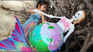 น้องใยไหม ผจญภัยไข่นางเงือก GIANT MERMAID SURPRISE EGG HUNT