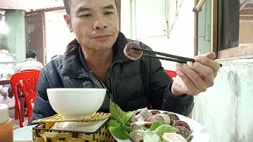 @TRUNGHIEU-qs2ou Lòng lợn quán anh Quyền say quá sạch sẽ và rất ngon 