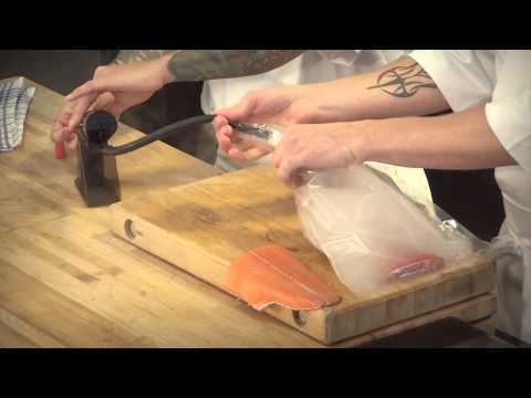 Video: Hvordan Salt Makrell Med Tørr Salting