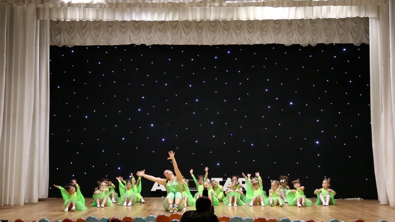 Барбарики.Тренер:Алина Батекина.Kids Fest All Stars Dance Centre 2016 contemporary art ตัวอย่าง