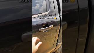 Cara Buka Pintu Kereta Kalau Tak Ada Kunci