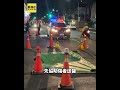 高雄1.5米深天坑!雙載機車遭擊落 夫妻倒地送醫 #shorts