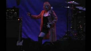 Blondie - Dog Star Girl (live in Chile)