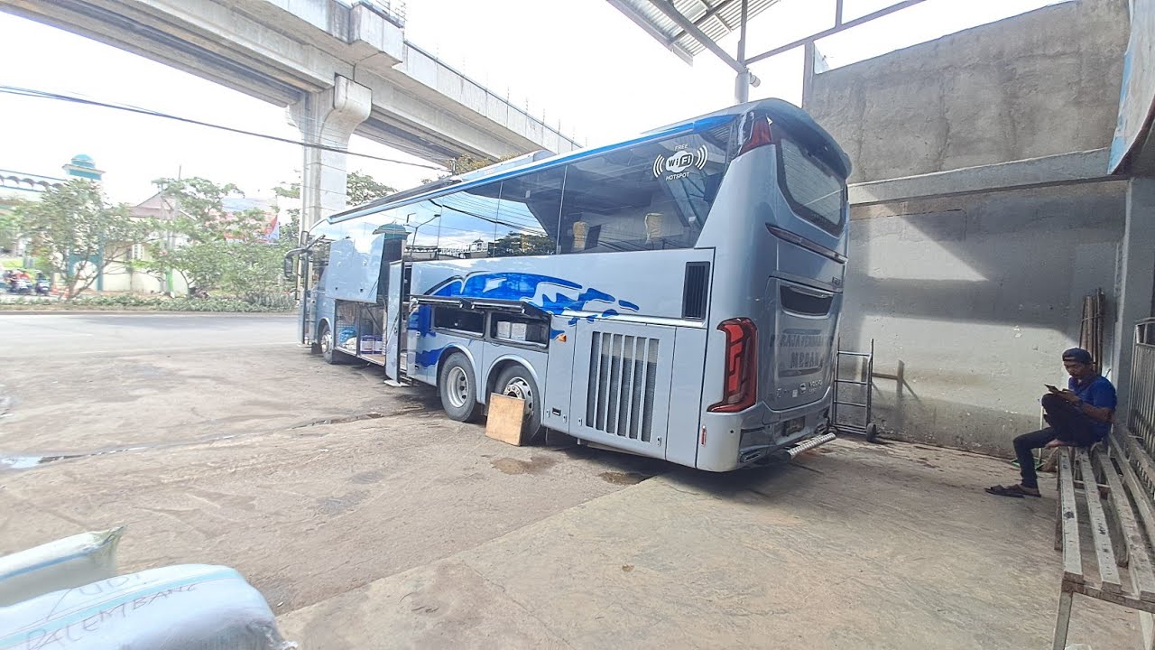 SEMEWAH INI BUS RAPI TRONTON TERBARU NYA📍SASIS VOLVO PERTAMA YANG DI GUNAKAN📍AREA SMOKING NYA BESAR 