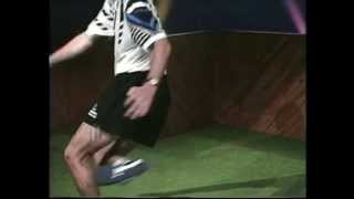 Footbag Lessons - Tricks of the Trade #9 - Clipper