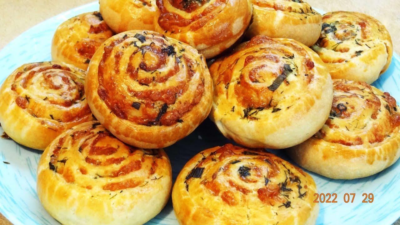 Užkandėlė su sūriu ir žalumynais