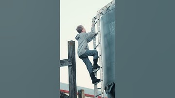 Make An Employee Testimonial Cinematic