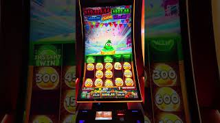 Crazy Chickens Instant Win Feature Casino Slots