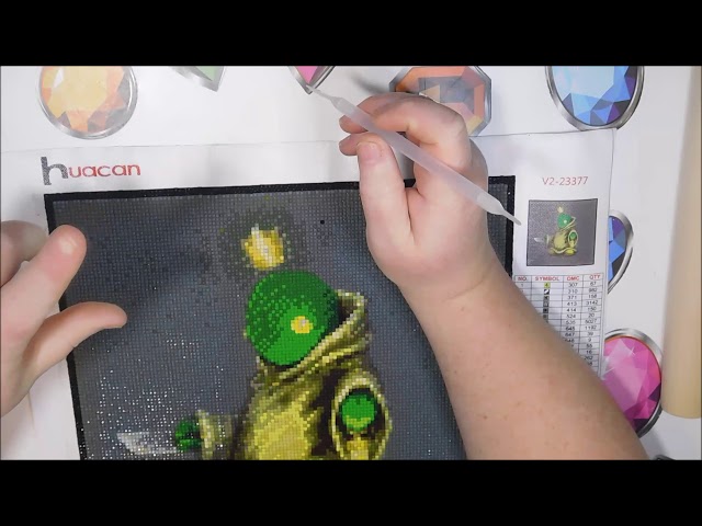 Sealing a diamond painting with Tombow aqua liquid glue 