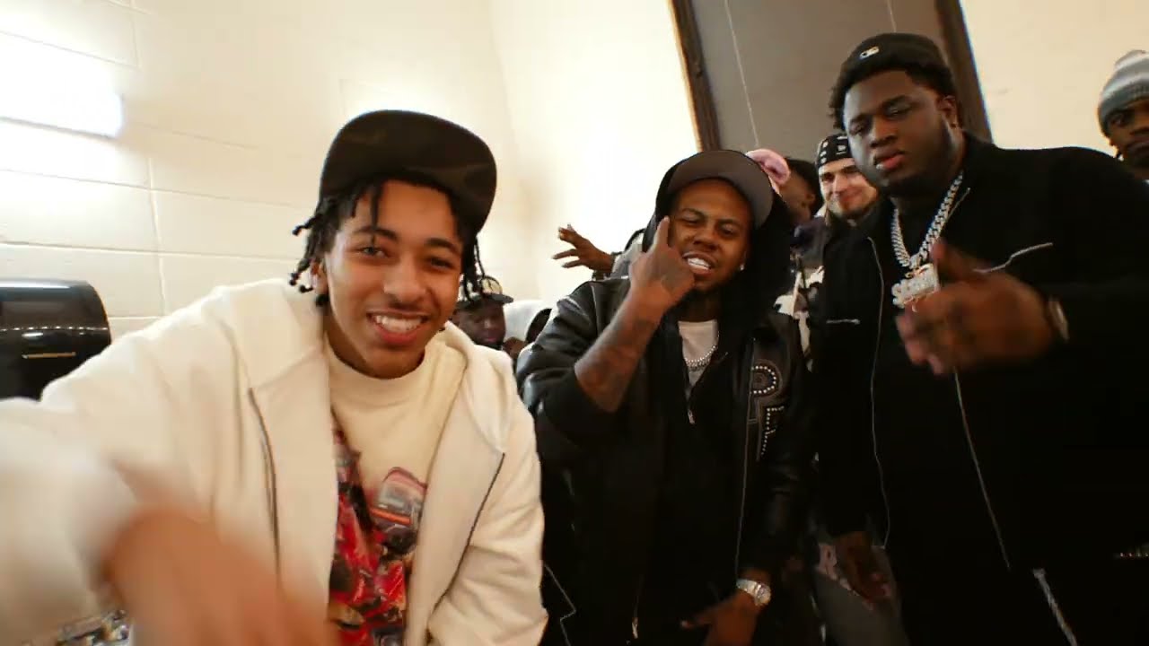 Watch Vontee the Singer, Yung Yiyo & King Beamo - DETOX ft. Bay Swag (Official Music Video) on YouTube Watch Vontee the Singer, Yung Yiyo & King Beamo - DETOX ft. Bay Swag (Official Music Video) on YouTube