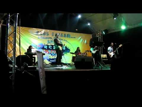 რთული კითხვაა - Holiday (Green day cover ) გორის დღეები 2015