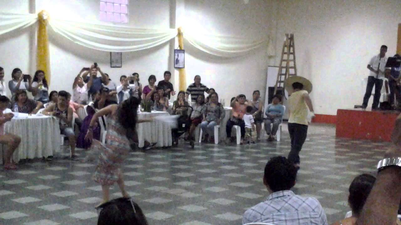 Emmanuel Erazo y Dennise Benavides Presentación en La Perla de Chira 2016