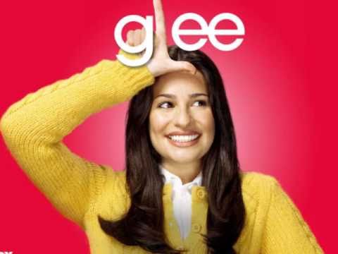 Glee- Rachel Berry vs. Kurt Hummel "Defying Gravity" Diva-Off