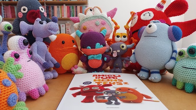 Amigurumi Book Tag! All the Amigurumi Books I Own 🐼 #amigurumibooktag 