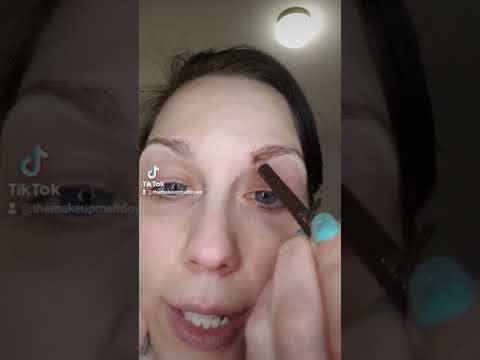 Video: Coloressence Black H.D. Eye Definer Pencil apžvalga