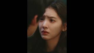 Sang Yan comforts Wen Yifan💕  #thefirstfrost #baijingting #zhangruonan #chinesedrama #YOUKU