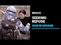 Poland offers refuge to thousands of Ukrainians fleeing Russian invasion | ABC News