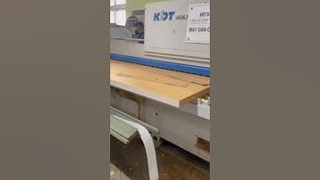 Máy dán cạnh cửa của nhà máy sản xuất Việt