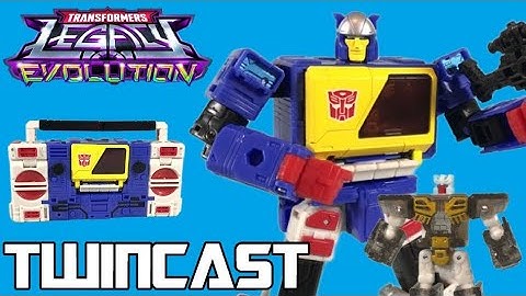 Voyager Class Twincast with Rewind Review - Transformers Legacy Evolution